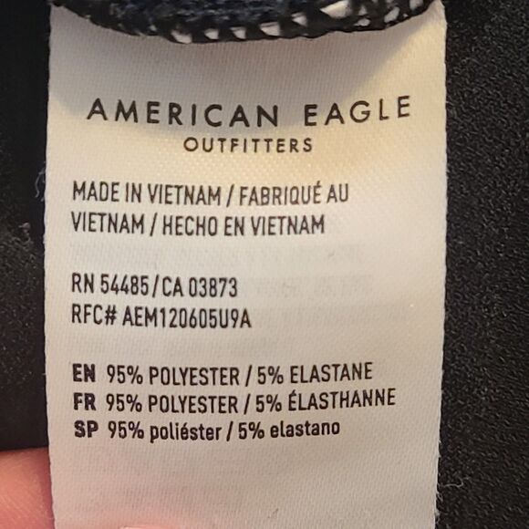 American Eagle Straight Leg Kick Boot PullOn Stretch Sz M Black Pants Minimalist - Picture 9 of 12